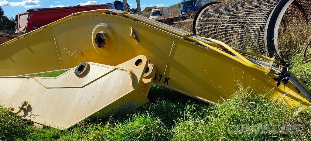 Komatsu PC 600-7K Booms and arms