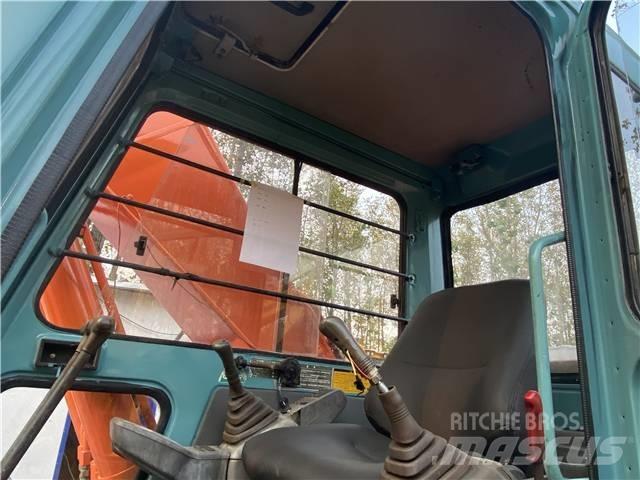 Hitachi EX200-2 Crawler excavators