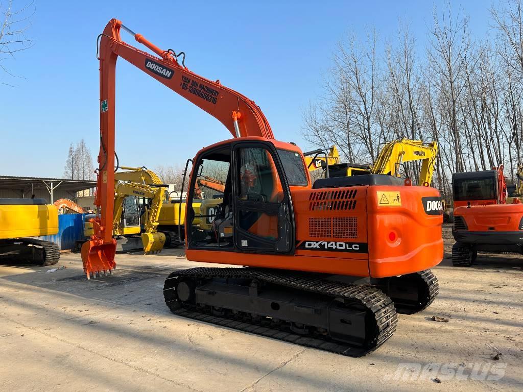 Doosan DX140LC Crawler excavators