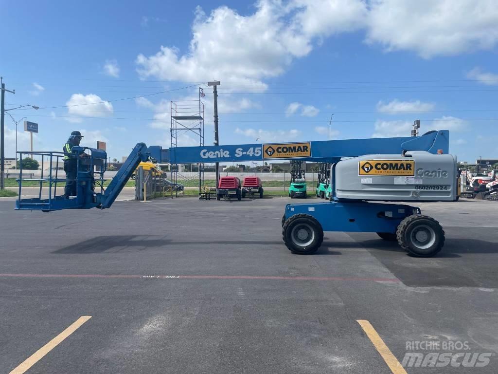 Genie S 45 Telescopic boom lifts