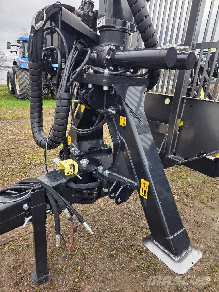 Palms V9S Forest trailers