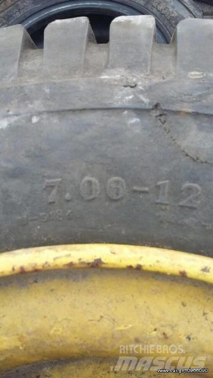 Bobcat 700x12 Tyres, wheels and rims
