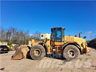 CASE 821 F Wheel loaders