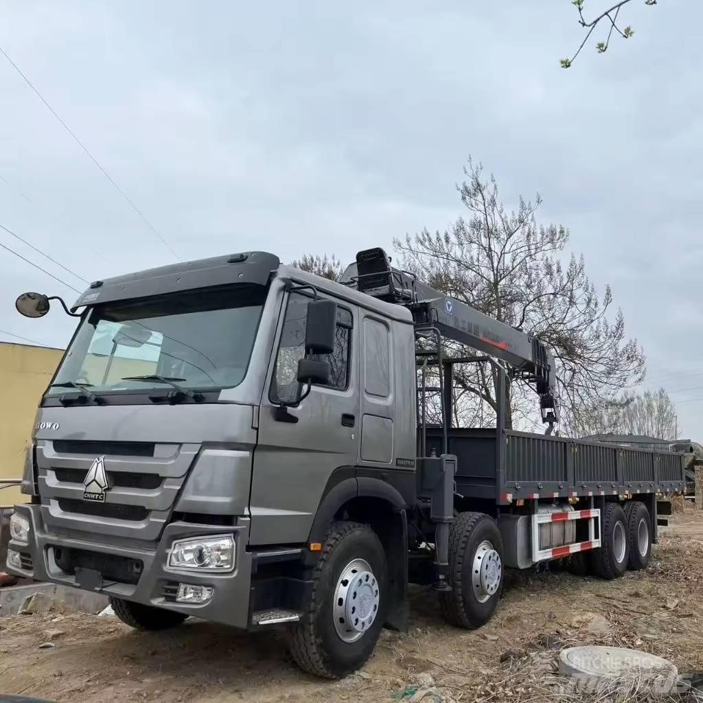 Howo 371 8x4 Truck mounted cranes