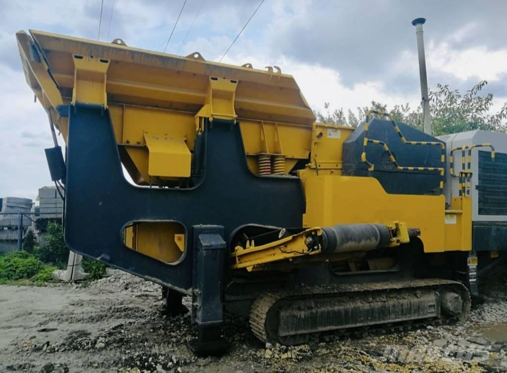 Sandvik QJ 240 Mobile crushers