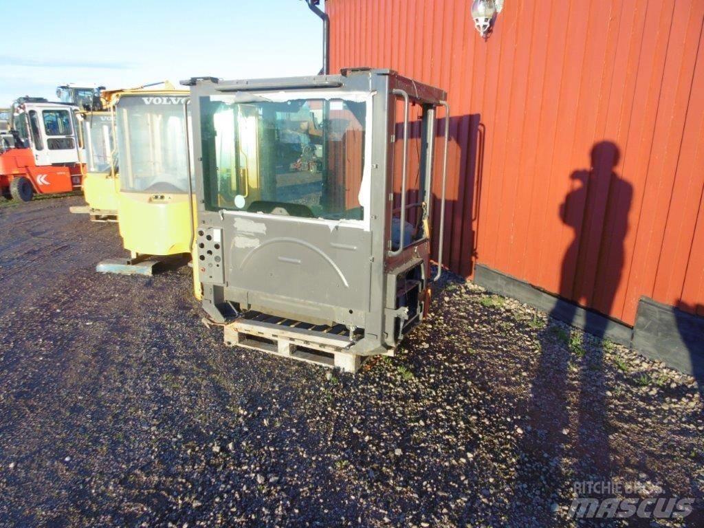  Hytt Volvo L60F Cabins and interior
