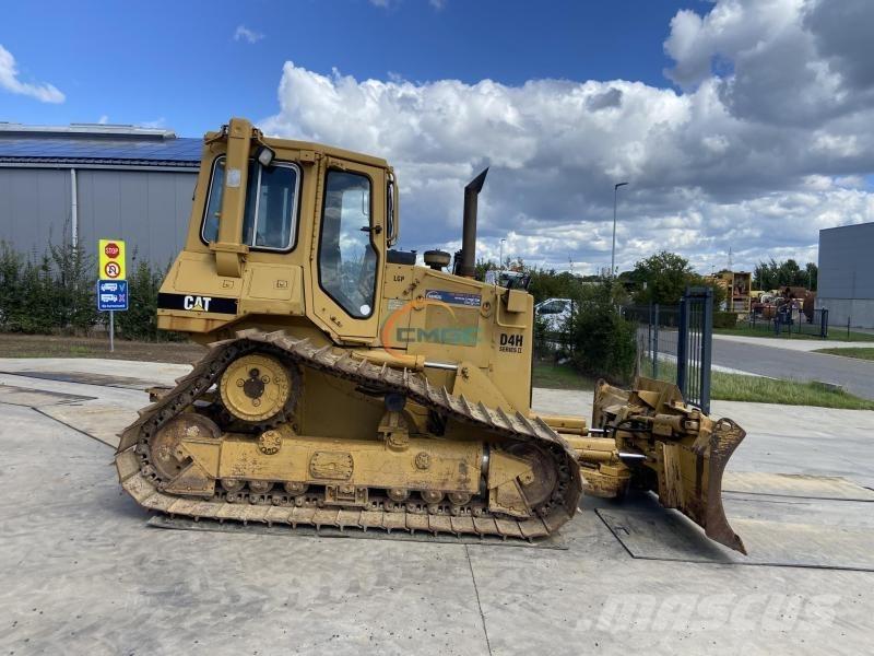 CAT D4H Crawler dozers