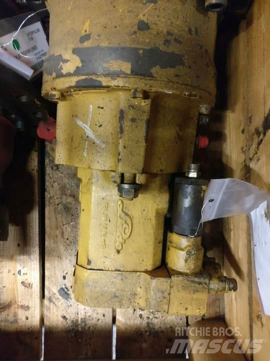 CAT 213B Hydraulics