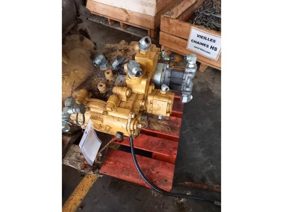 CAT 311F Hydraulics