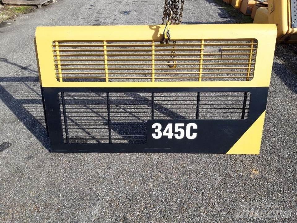 CAT 345C Cabins and interior