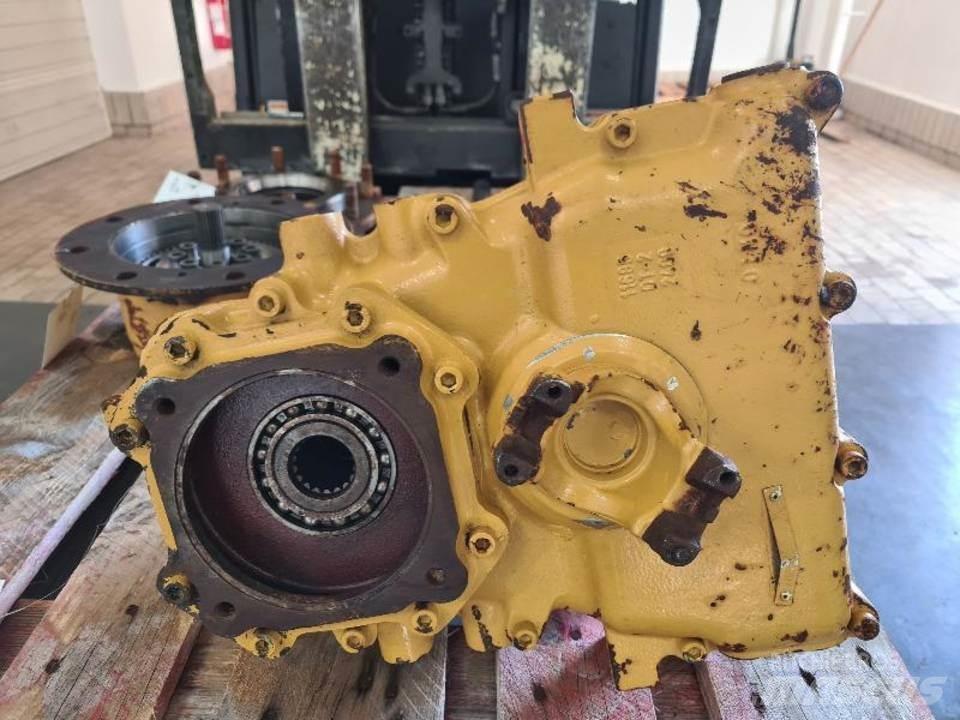 CAT 906H Transmission
