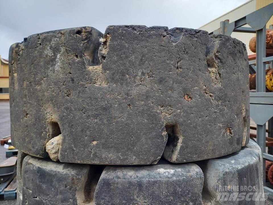 CAT 924H Tracks, chains and undercarriage