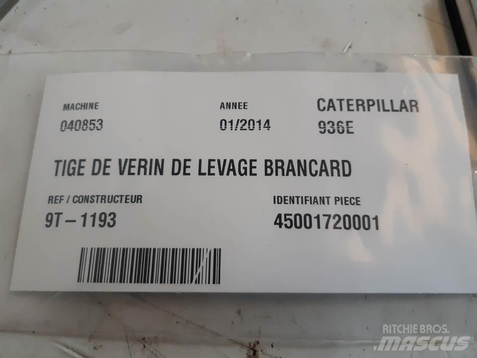 CAT 936E Hydraulics