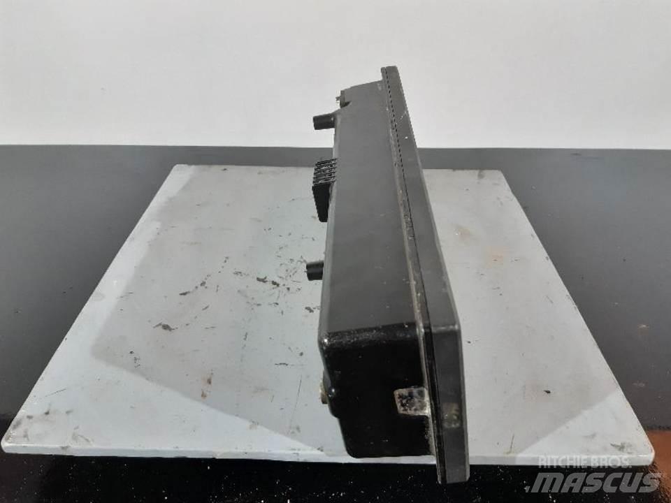 CAT 950F Cabins and interior