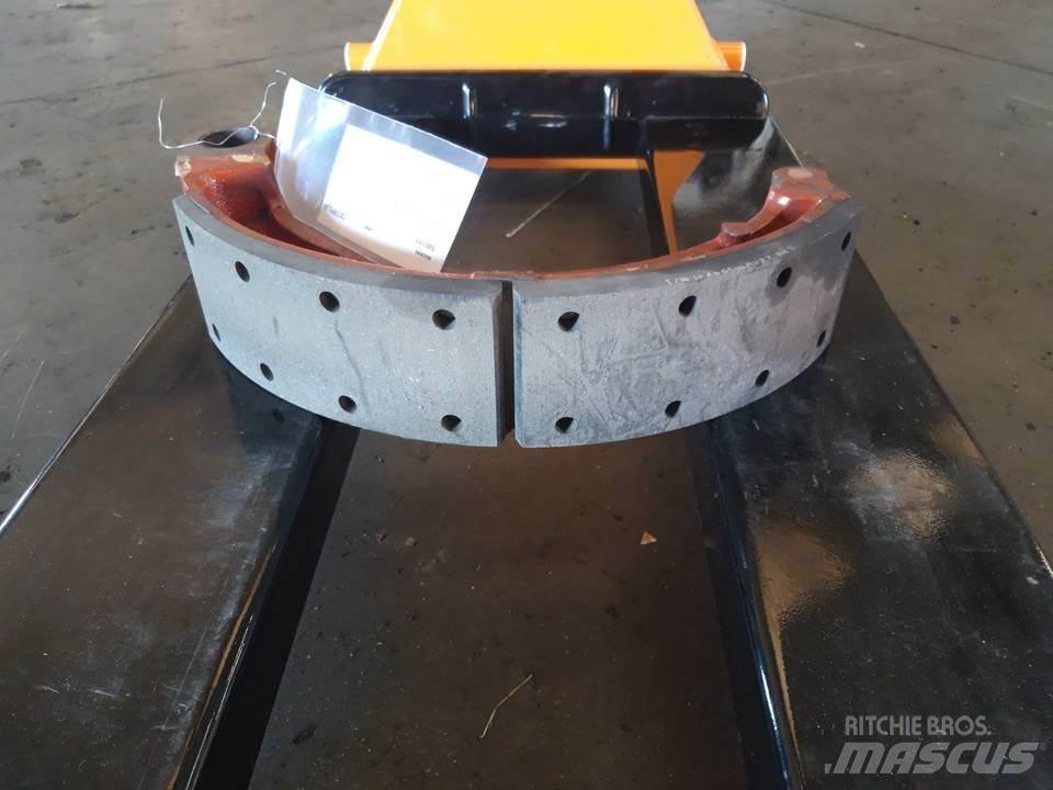 CAT 966C Tracks, chains and undercarriage