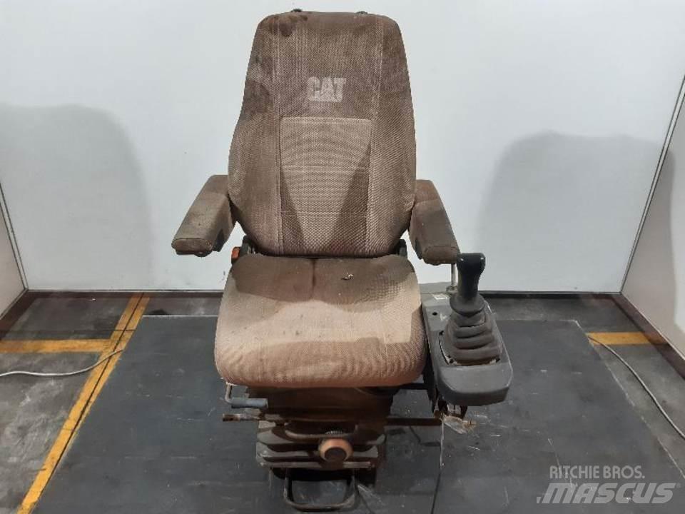 CAT M312 Cabins and interior
