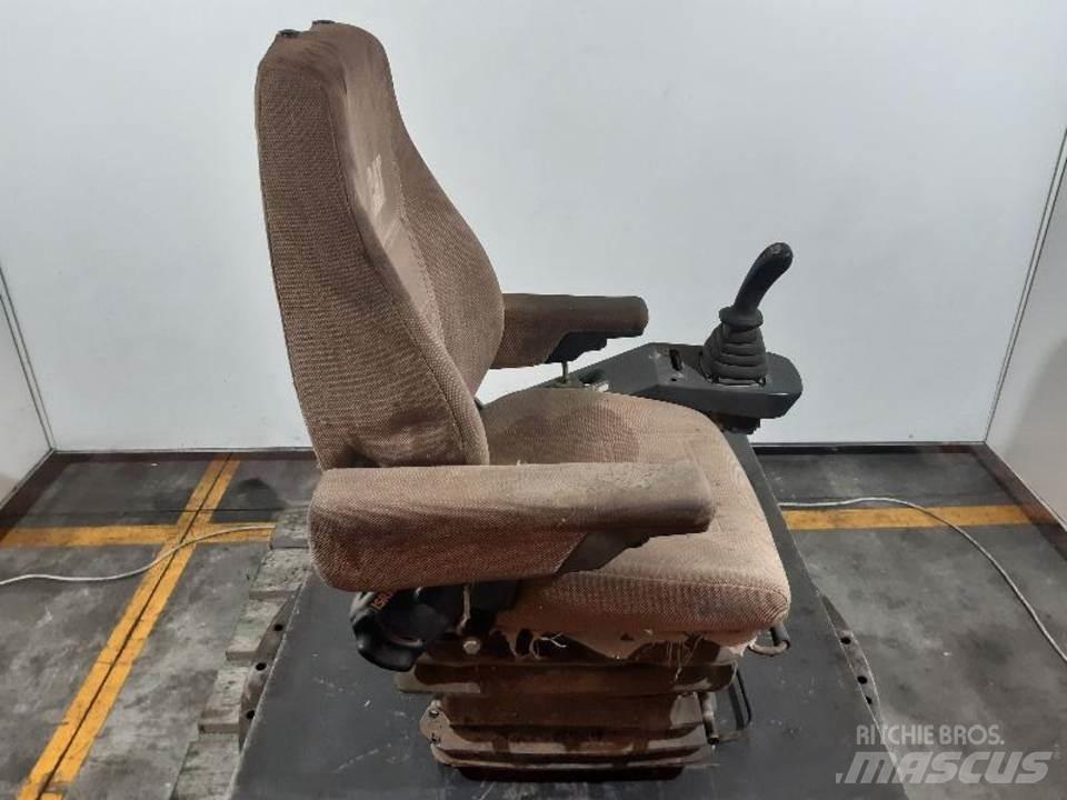 CAT M312 Cabins and interior