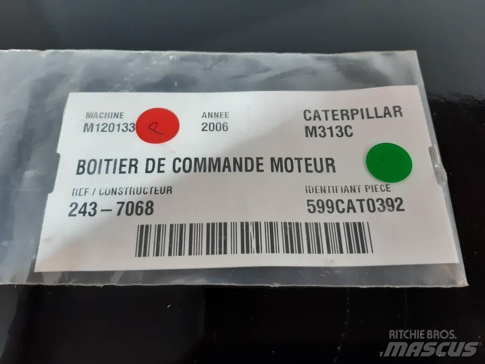 CAT M313C Cabins and interior