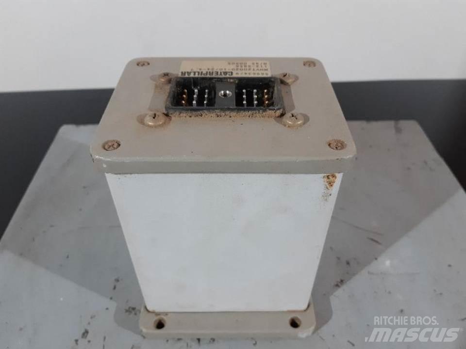 CAT M318 Cabins and interior