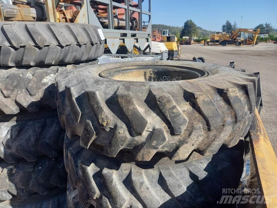 CAT M320F Tracks, chains and undercarriage