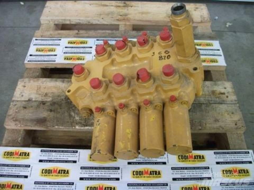 JCB 820 Hydraulics