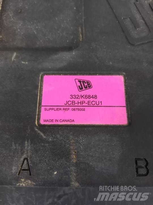 JCB JS190 Cabins and interior