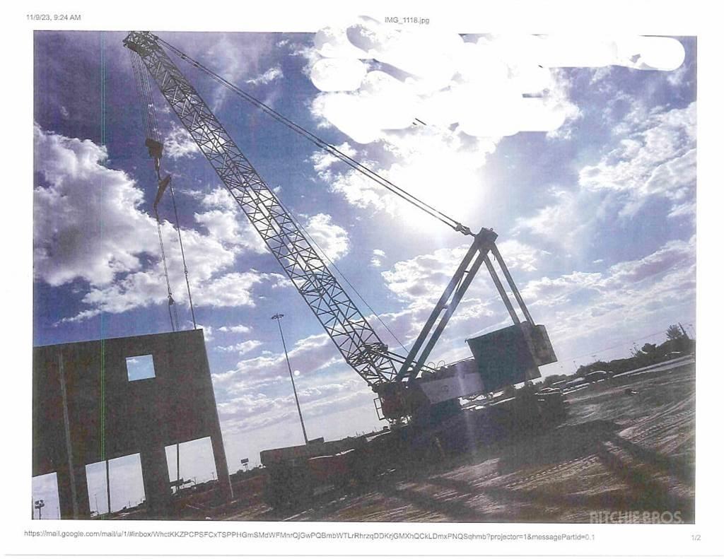 Demag CC 2200 Track mounted cranes