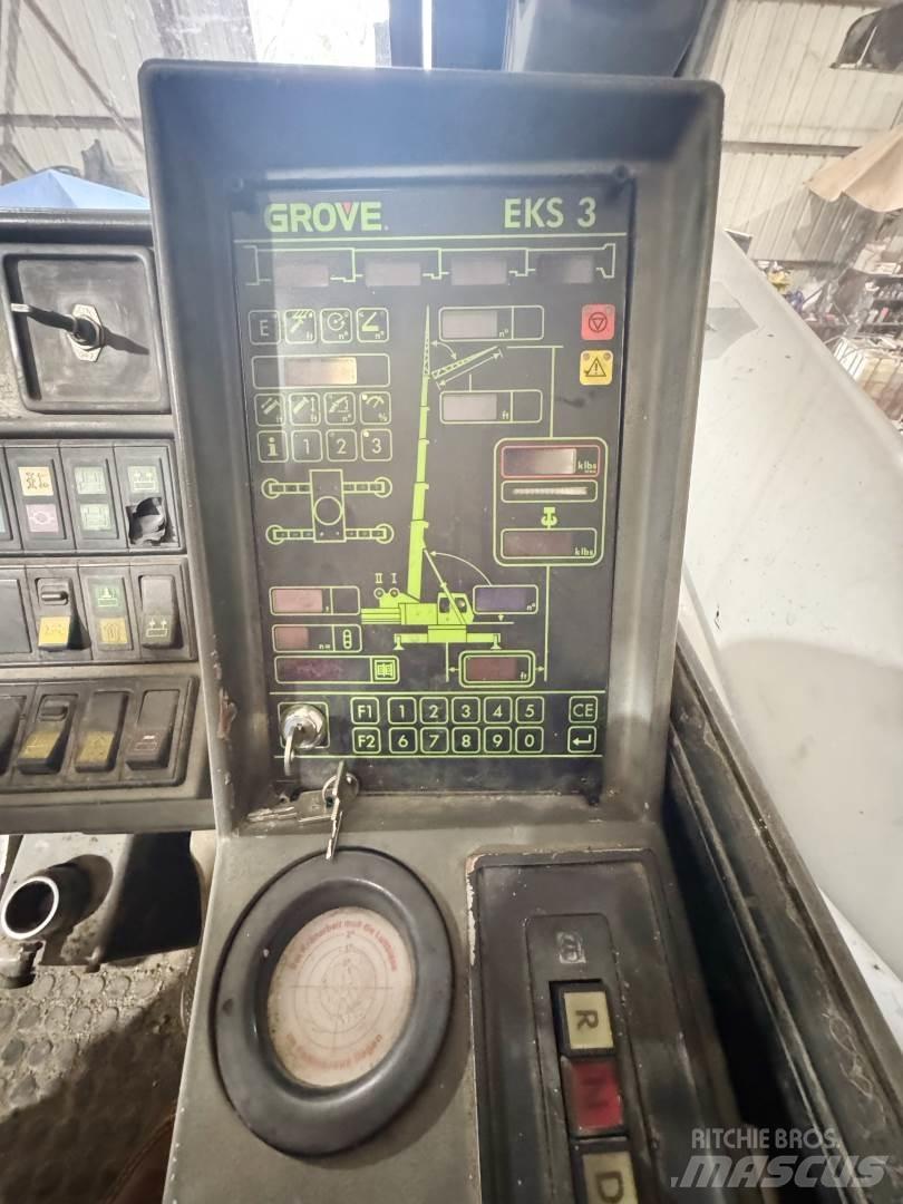 Grove GMK4070 All terrain cranes