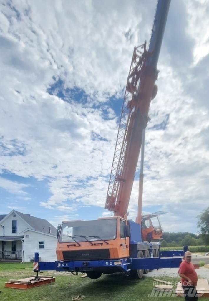Grove GMK4075 All terrain cranes