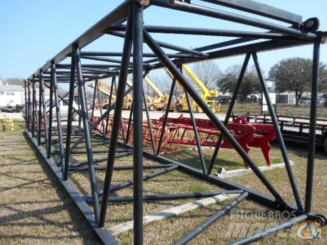 Manitowoc  Booms and arms