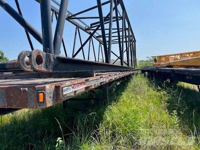 Manitowoc  Booms and arms