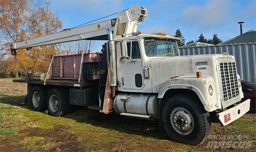  Simon-Ro 145-83 Truck mounted cranes