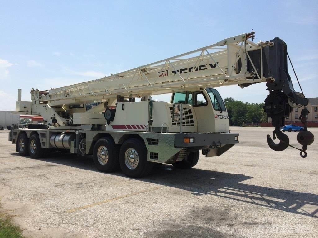 Terex T 560 All terrain cranes