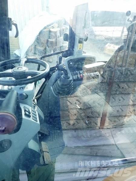 CAT 432 F2 Backhoe