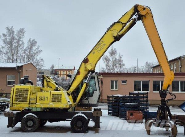 Fuchs MHL 331 Waste / industry handlers