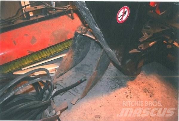  _JINÉ SK) Kovaco MZ800 Skid steer loaders