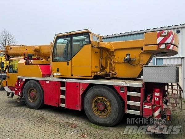 Liebherr 1030-2.1 Truck mounted cranes