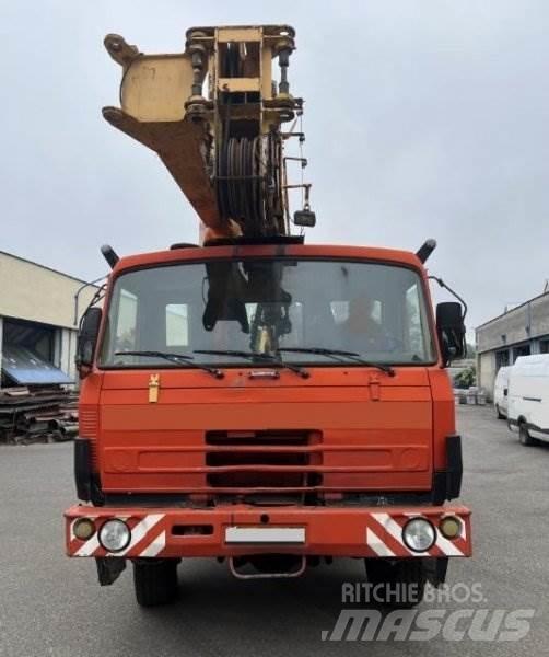 Tatra 815 AD20 T Truck mounted cranes