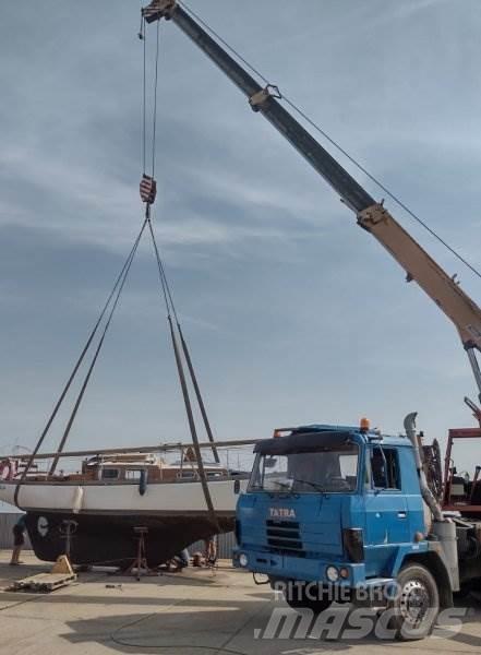 Tatra T815 +(ČKD) AD 20 Truck mounted cranes