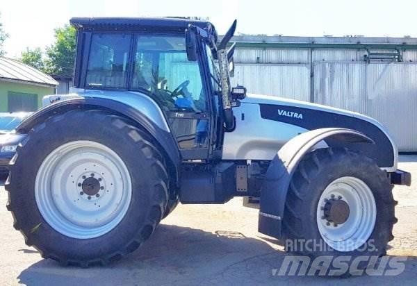 Valtra T190 Tractors