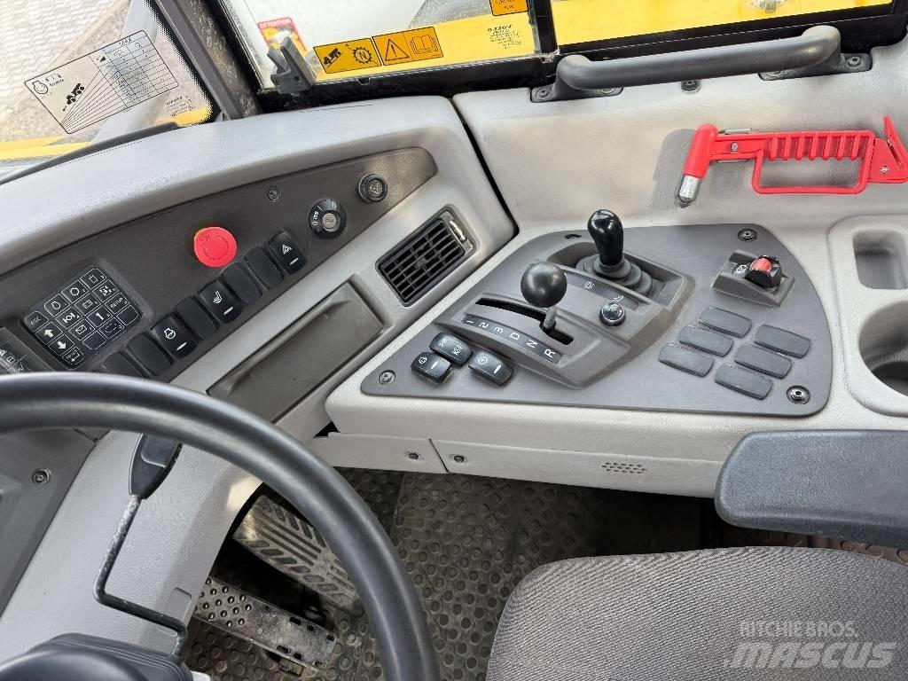 Volvo A 25 G Articulated Haulers