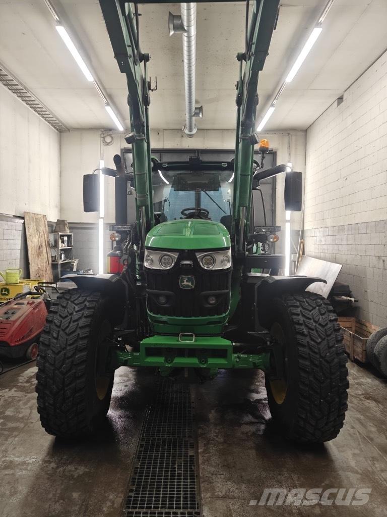 John Deere 6155 R Tractors