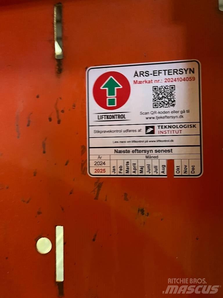 JLG 2646 ES Scissor lifts