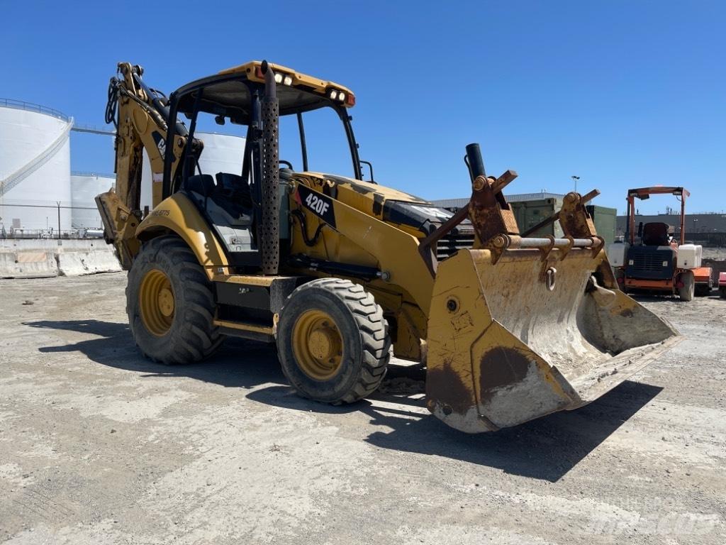 CAT 420 F Backhoe