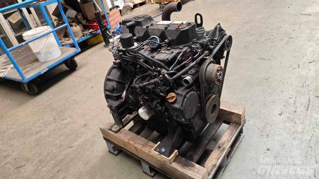 Yanmar 4TNV98 Engines