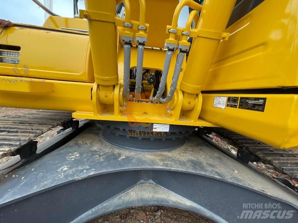 Komatsu PC 220 Crawler excavators