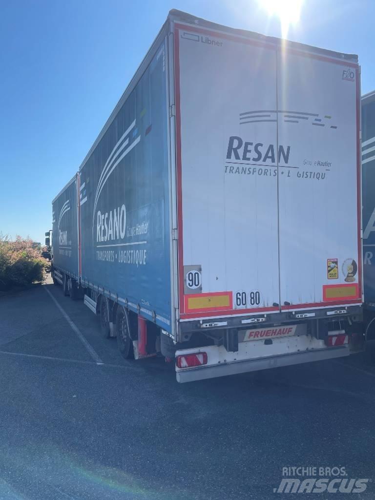 Renault T440 Curtain sider trucks