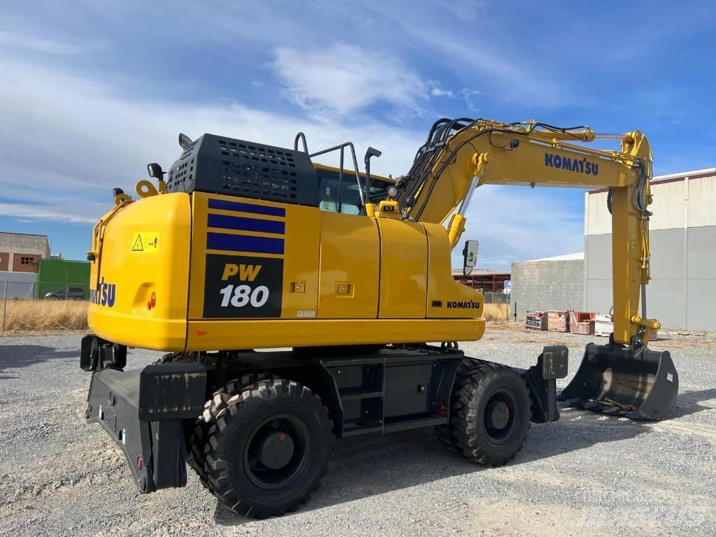 Komatsu PW 180 Wheeled excavators