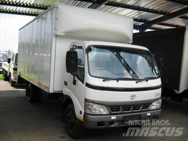 Toyota Dyna 8145 Box trucks
