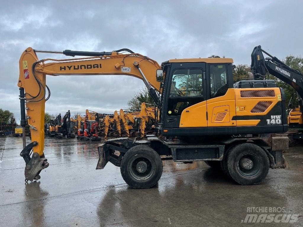 Hyundai HW140 Wheeled excavators